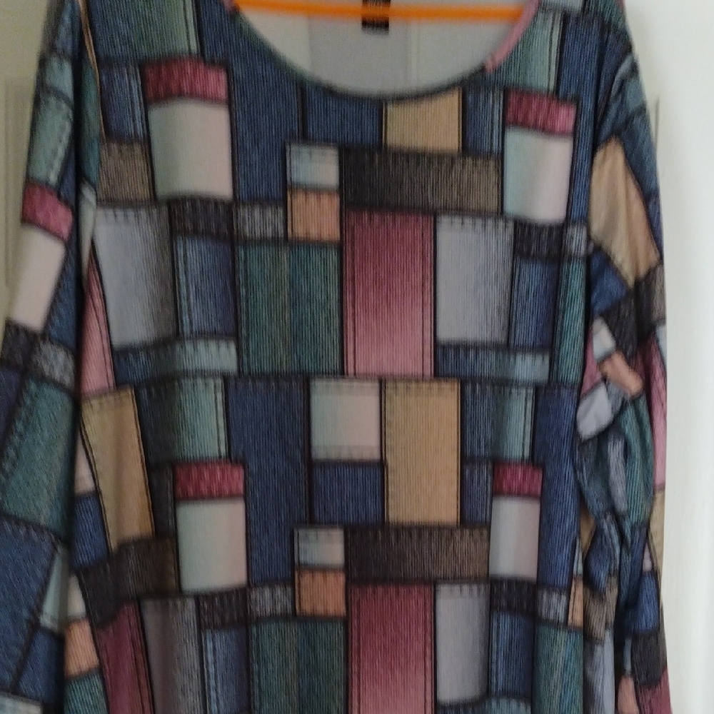 Blue Boxy 3/4 Sleeve Blouse with Geometric Pattern